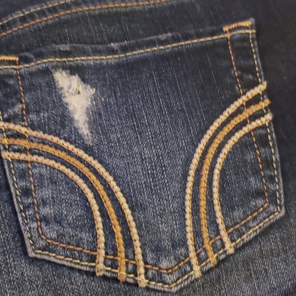 HOLLISTER Short - Picture 6 of 16